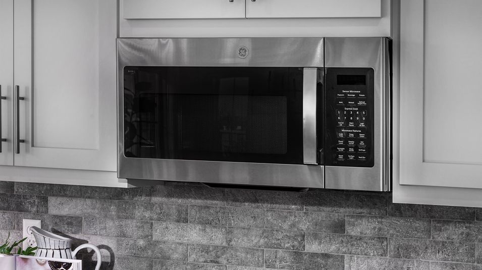 Greenwood Tracy Hills Res4 EI Kitchen Microwave F1