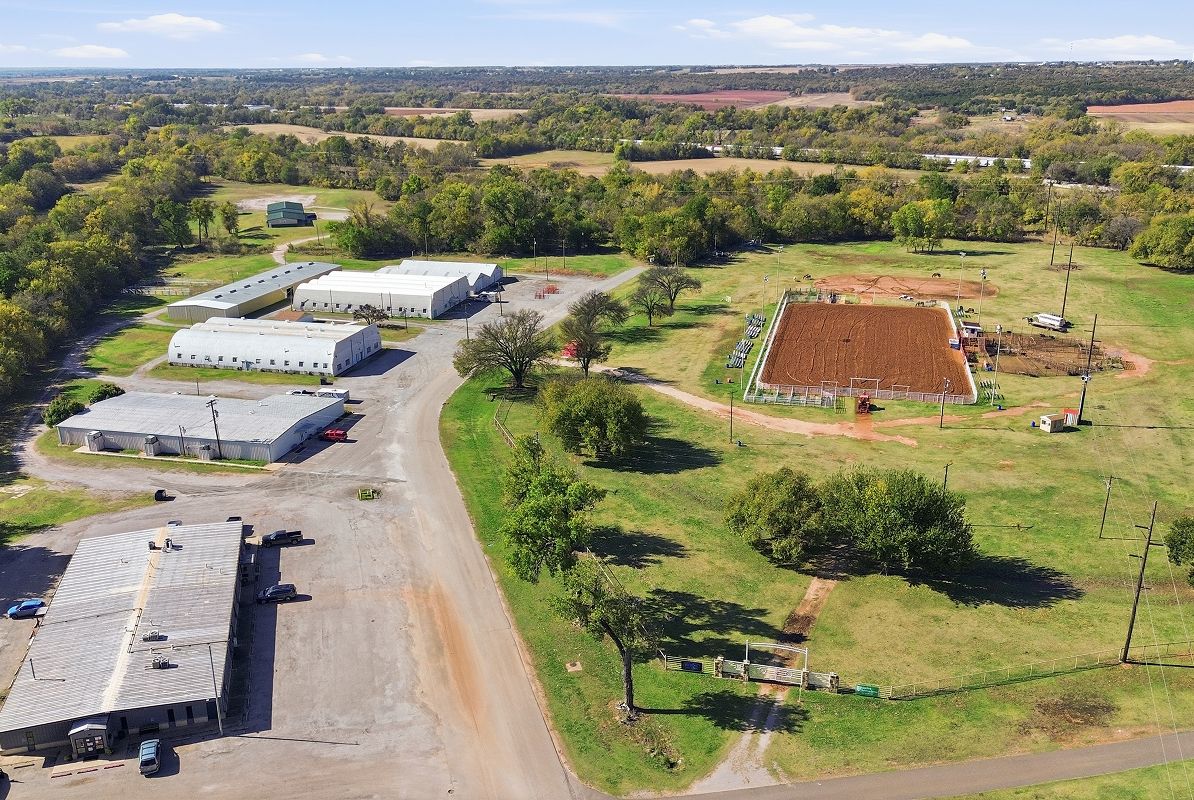 Guthrie Guthrie Fairgrounds Arena 4of5
