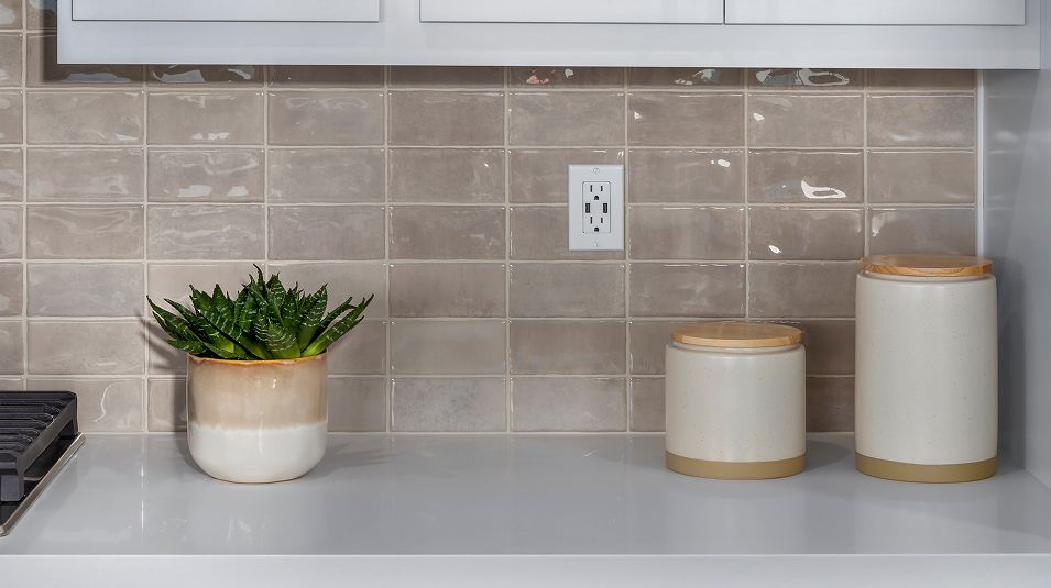 Slateshire Tracy Hills Res4 EI Kitchen Quartz Countertop