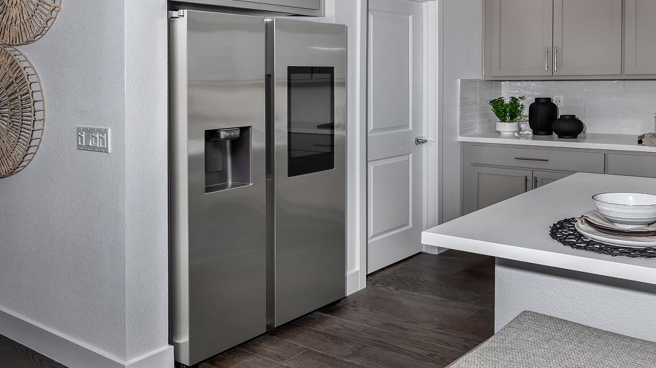 Ridgerton Tracy Hills EI Kitchen Refrigerator