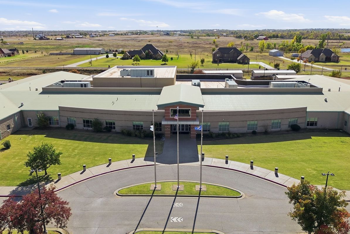 Yukon Stone Ridge Elementary School 4of6