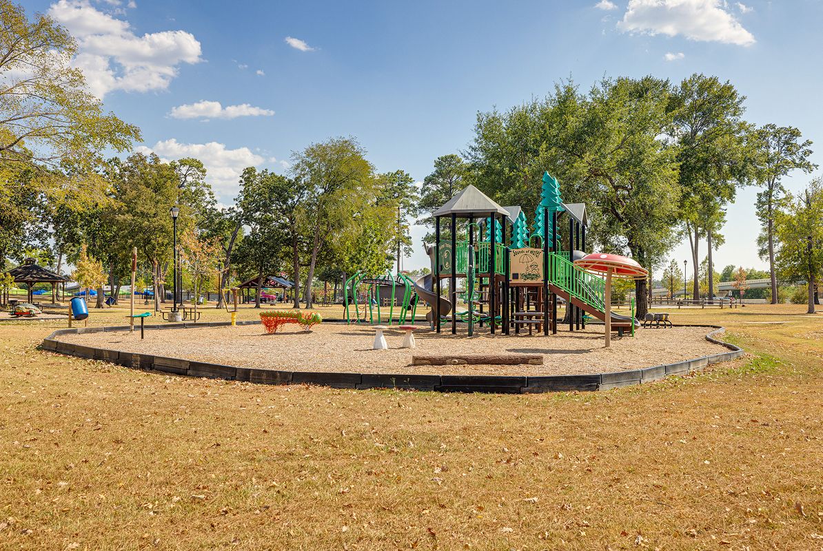Cut And Shoot Conroe Candy Cane Park Playground 1of2