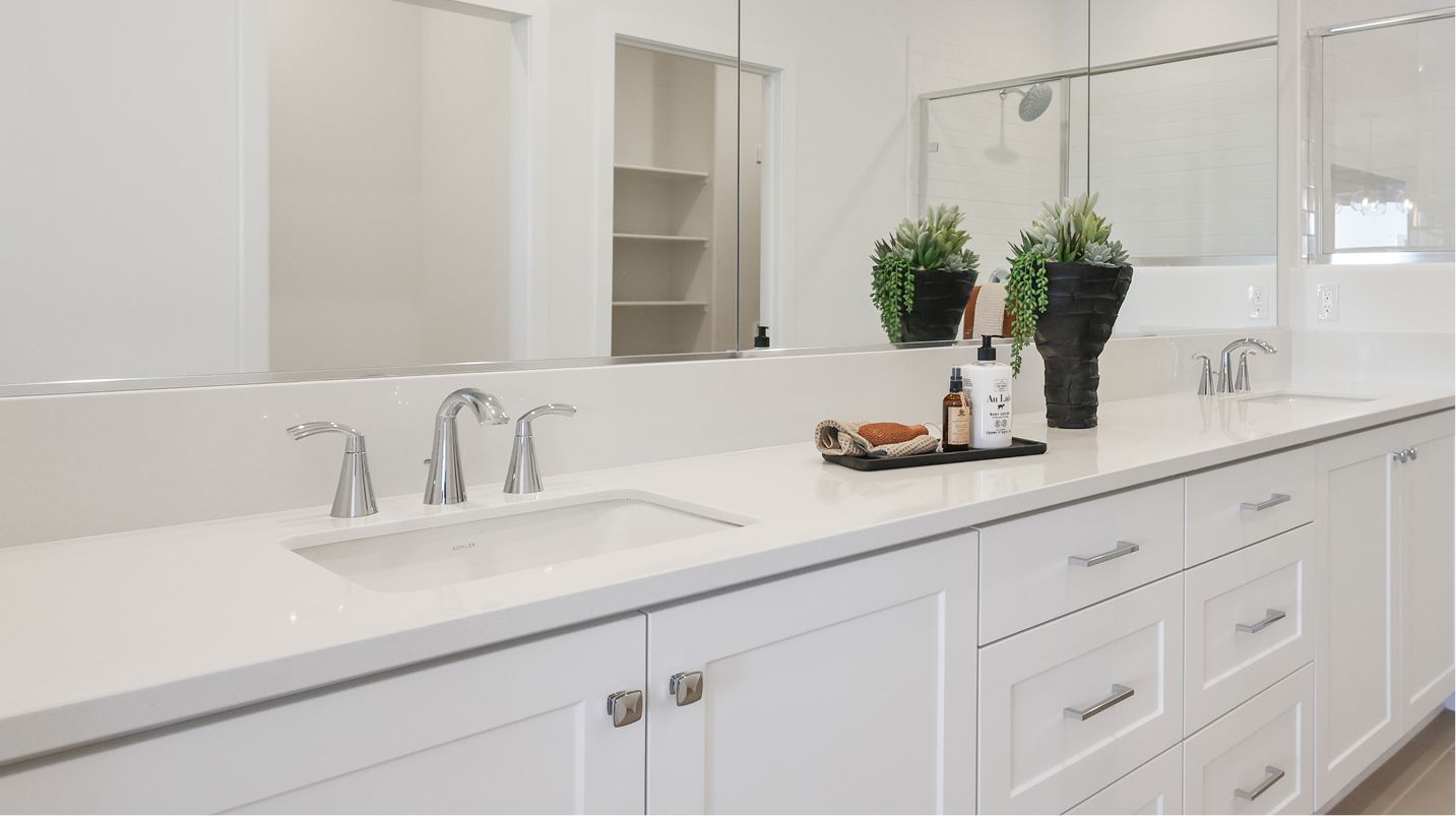 Crest Metro Heights Res3 X Owners Bath 2of3 F3