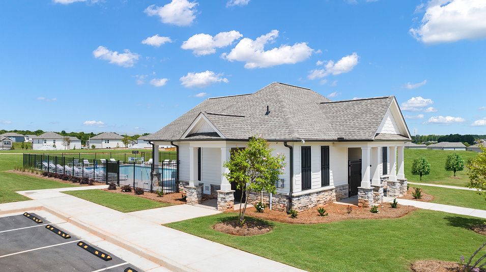 Heritage Point Amenity Pool House 1of2