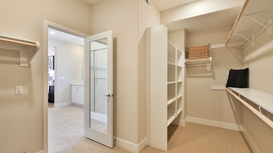 Opal North Valencia Res4 Owners WIC F2