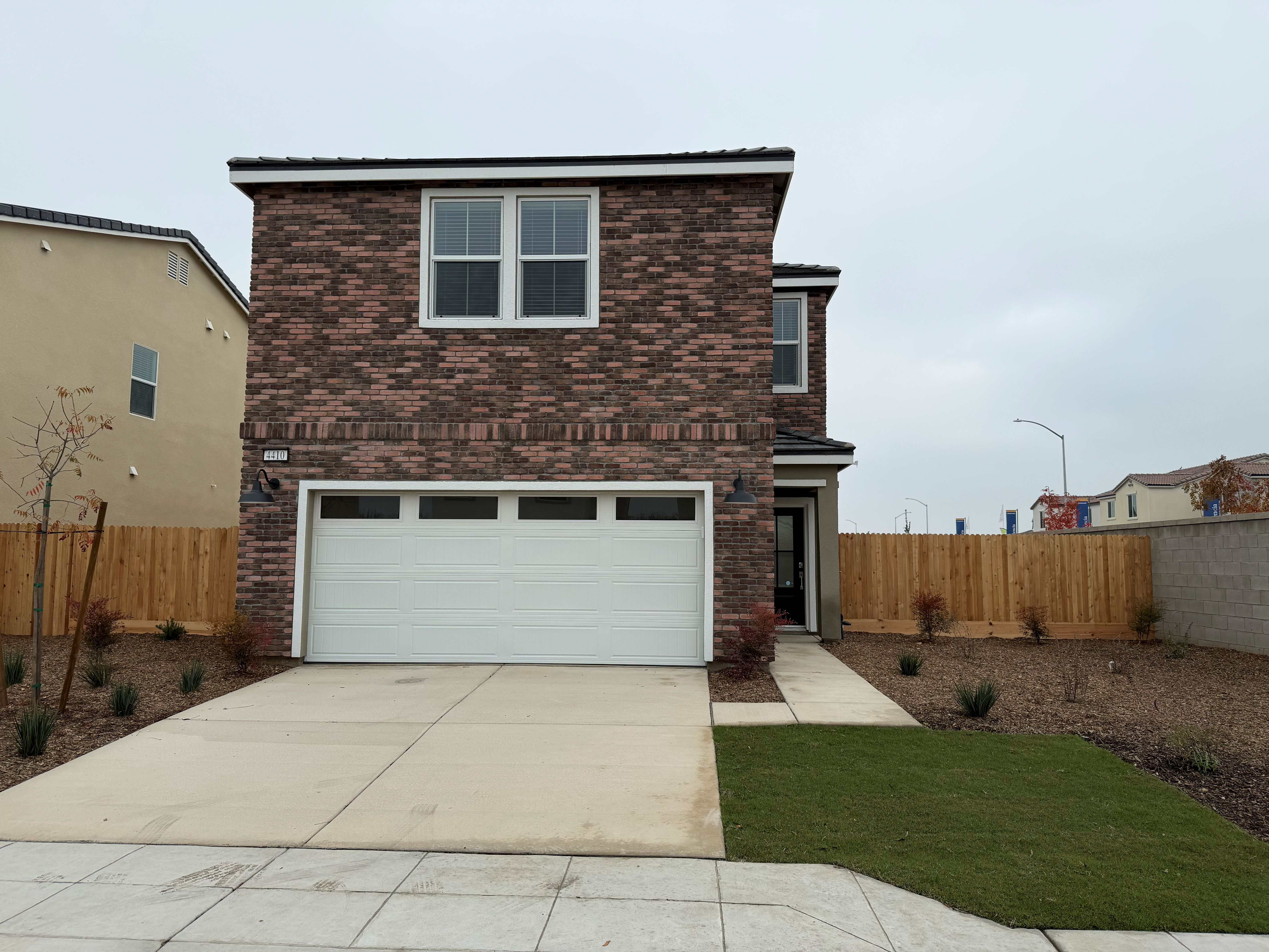 4410 N LUCY RUIZ AVENUE (Lyra)