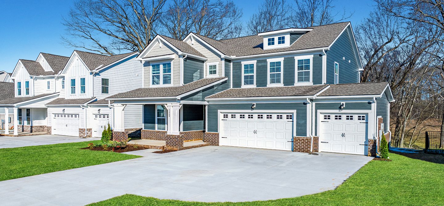 The Oaks Streetscape 120525