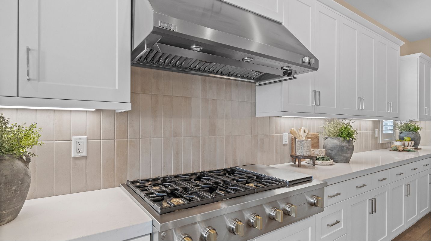 Campana Tesoro Highlands Res1 Kitchen Range 2of2 F1