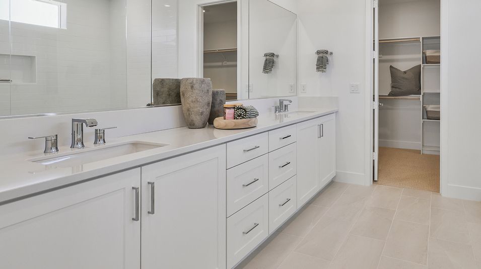 Arches Tesoro Highlands Res1 Owners Bath 1of2 F2