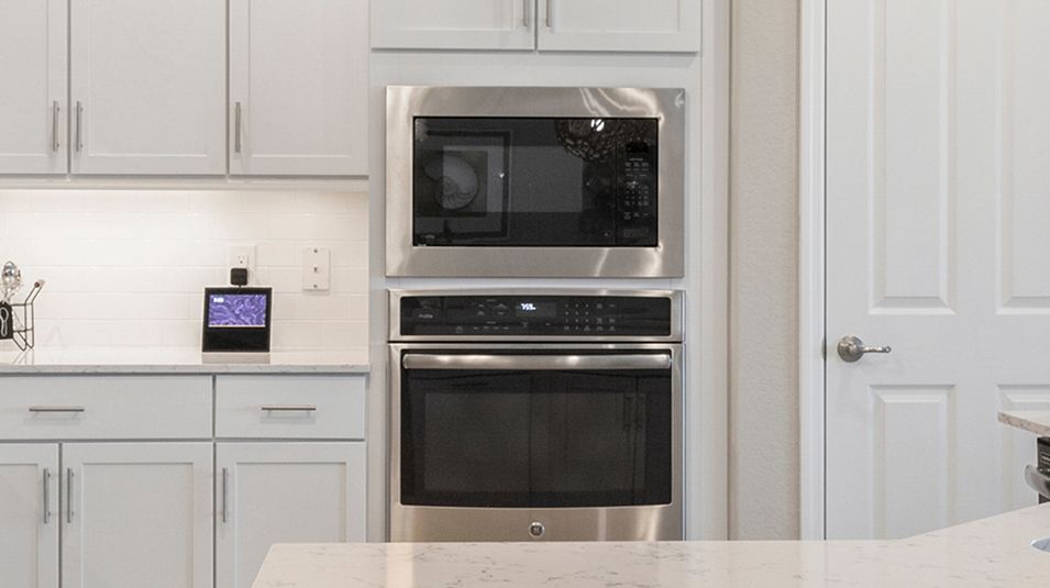 1850 EI Kitchen Wall Oven Microwave