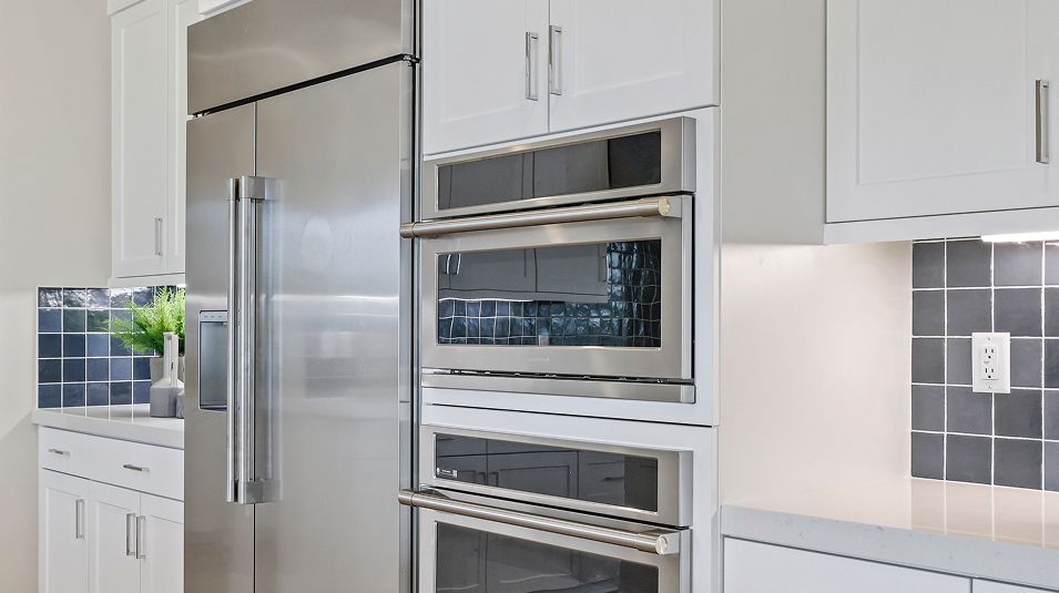 Montilla Tesoro Highlands Res3 Kitchen 6of7 F1