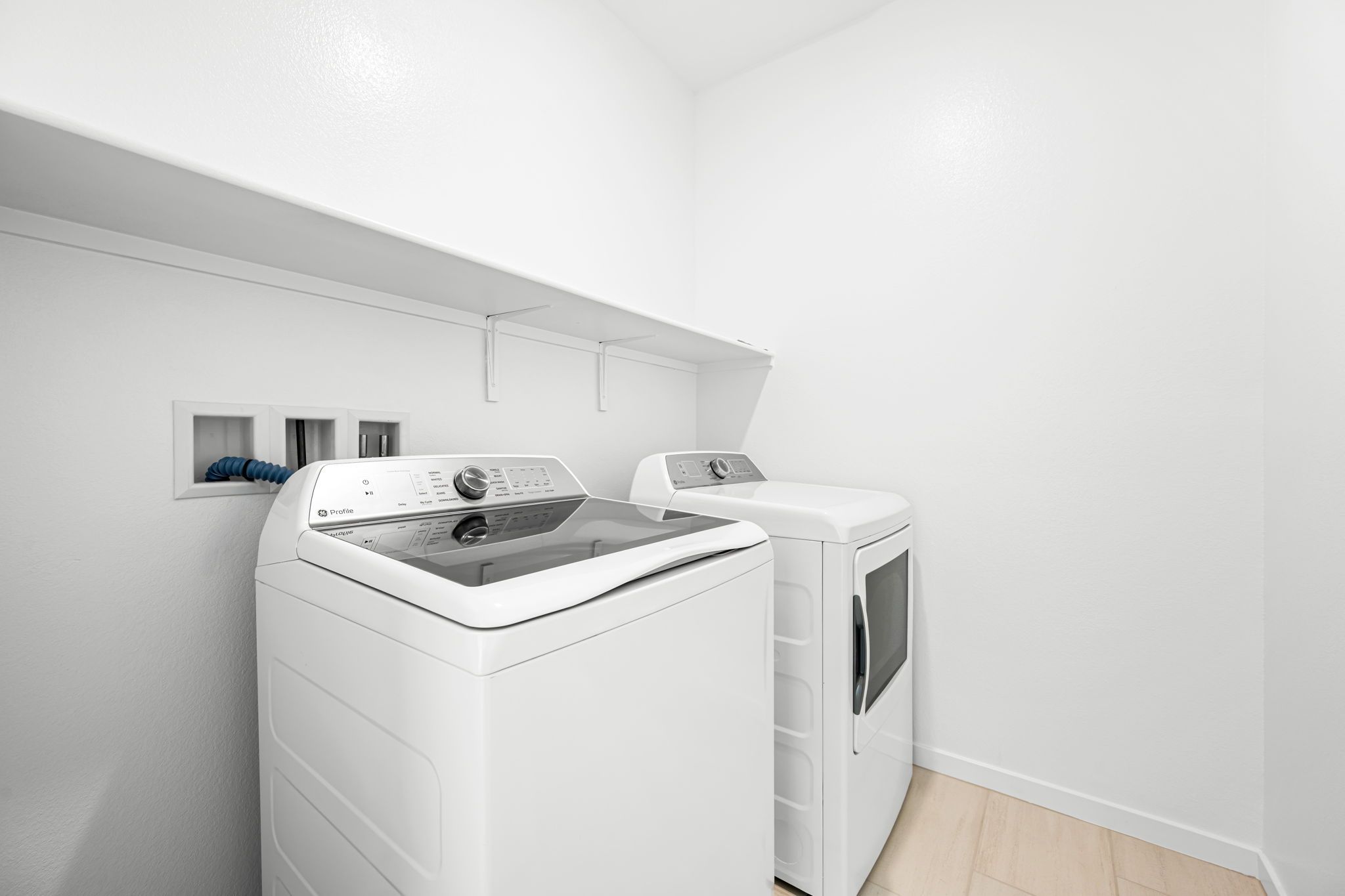 6 web or mls Lennar  8373 W  Rochelle Ave 21