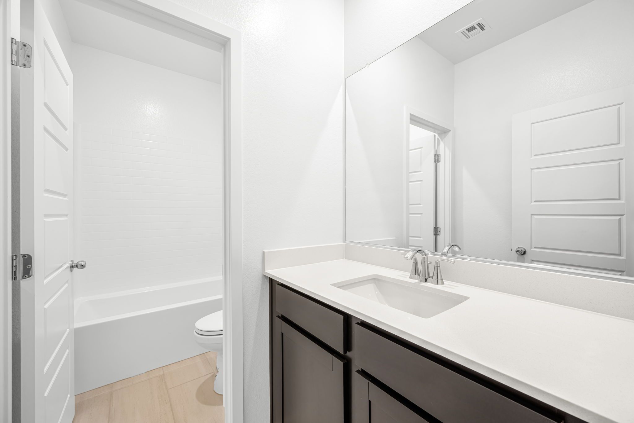 16 web or mls Lennar  8373 W  Rochelle Ave 31