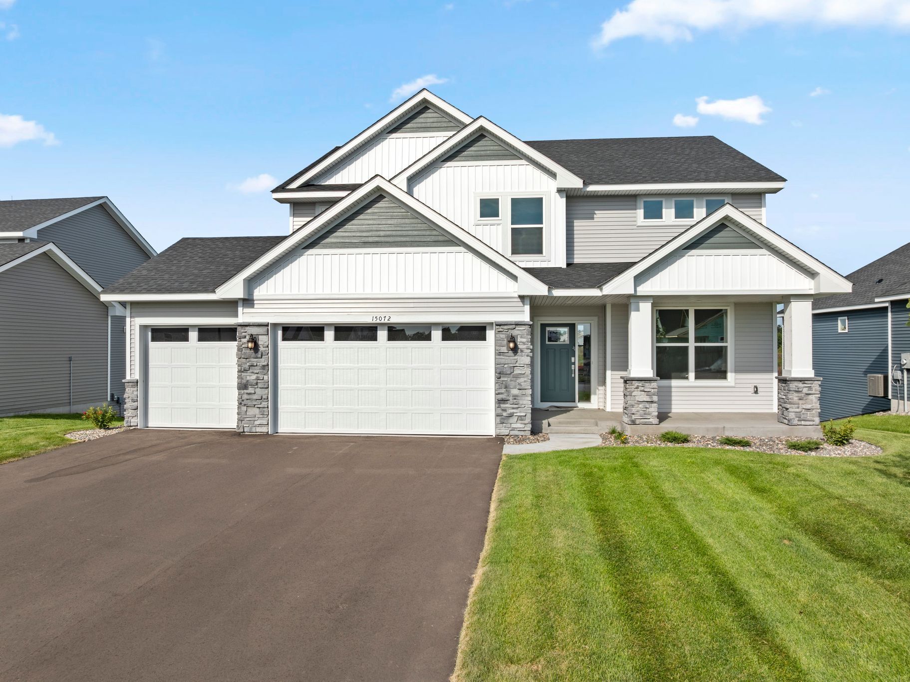 Lewis - Fields of Winslow Cove - Discovery Collection: Andover, Minnesota - Lennar