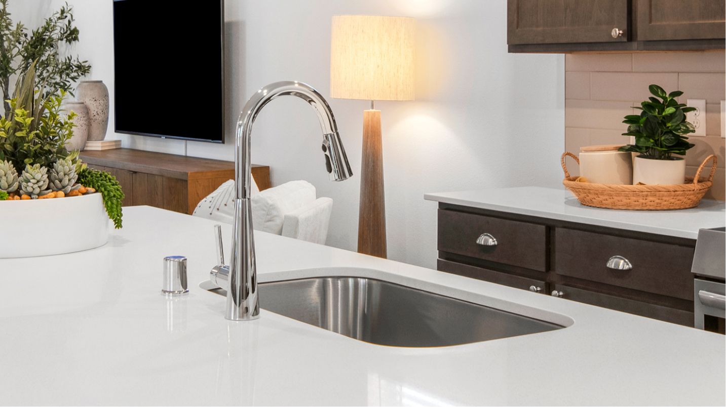 2213 Hazelwood Kitchen 3of4 F1 Base3