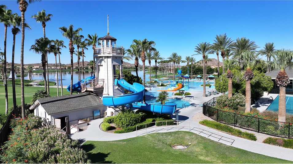 Montecito Estrella Amenity Splash Park