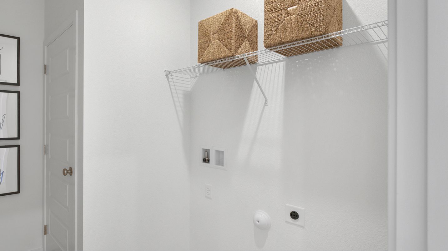 1832 Canterwood Laundry