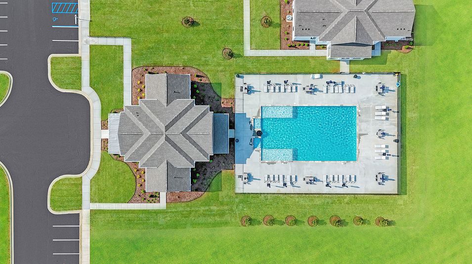 Clift Farm Amenity Clubhouse Pool 2of6