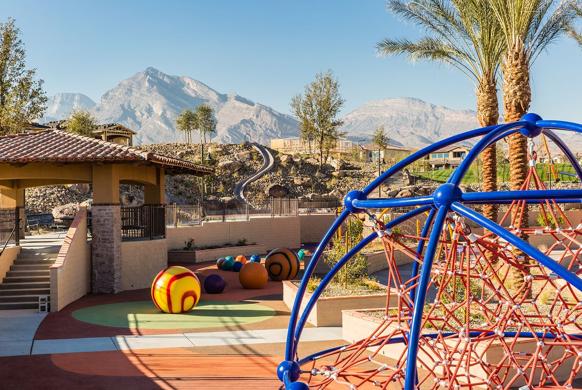 Summerlin Paseos Fox Hill Park 2of3