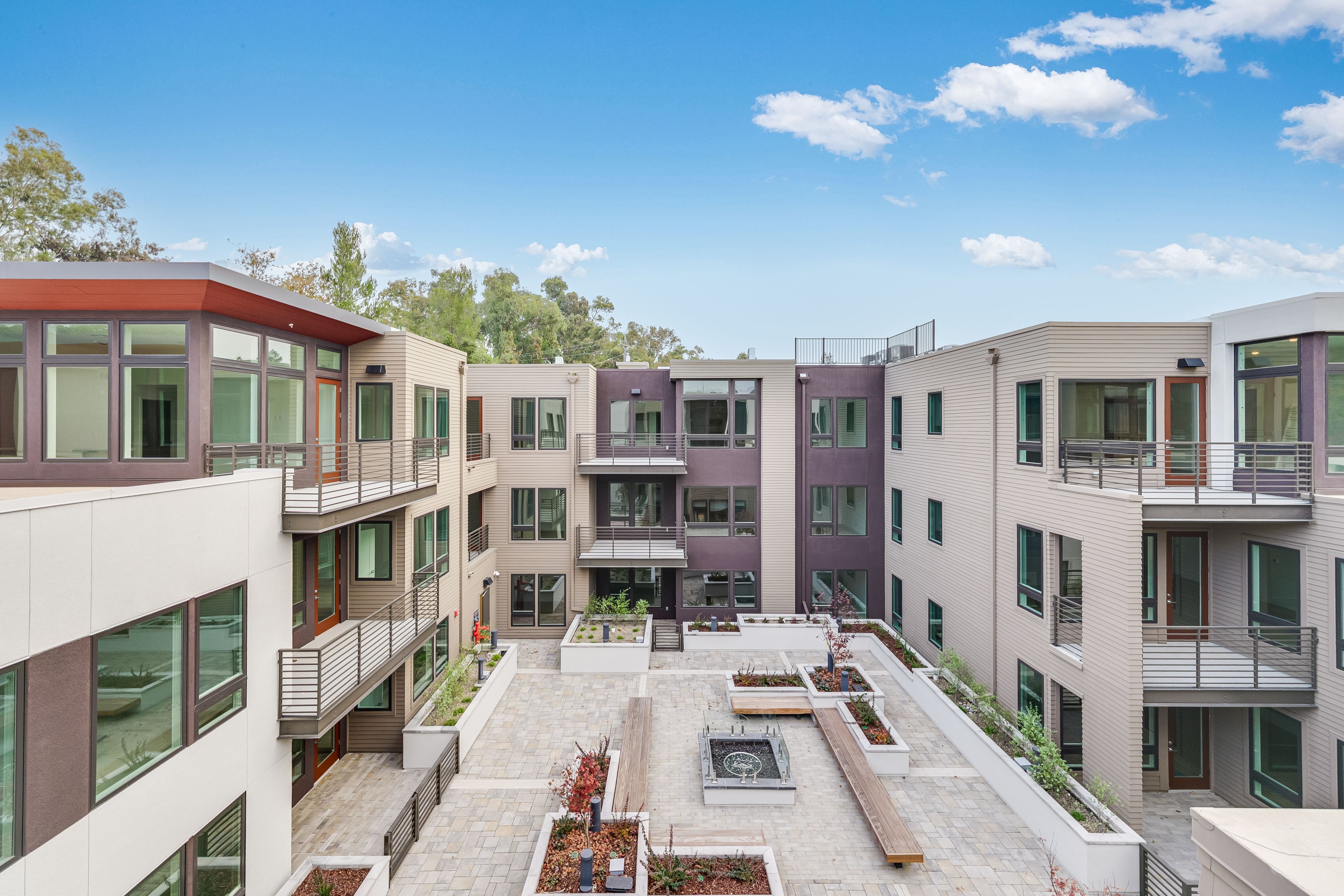 Brant Residence E312 1