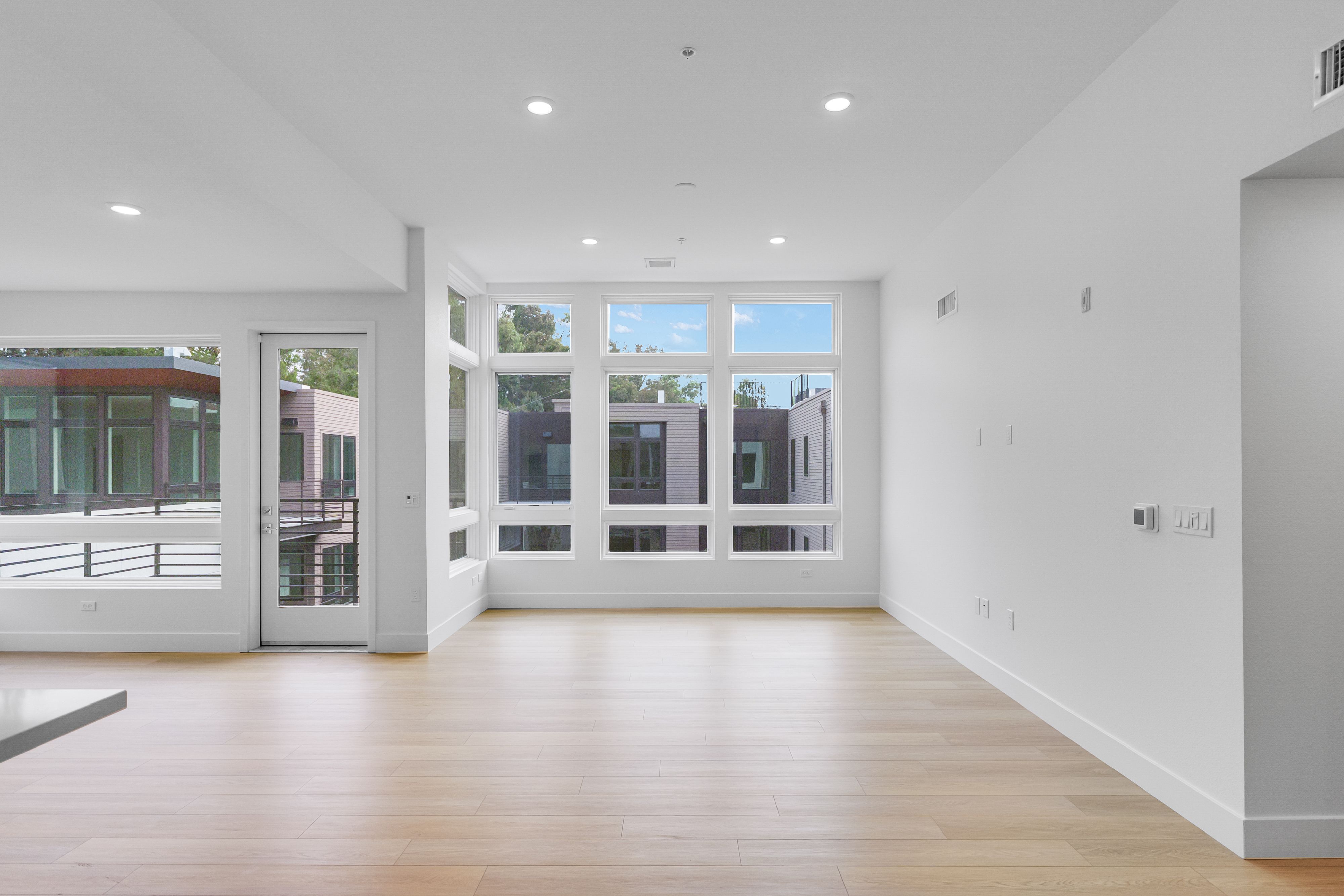 Brant Residence E312 7