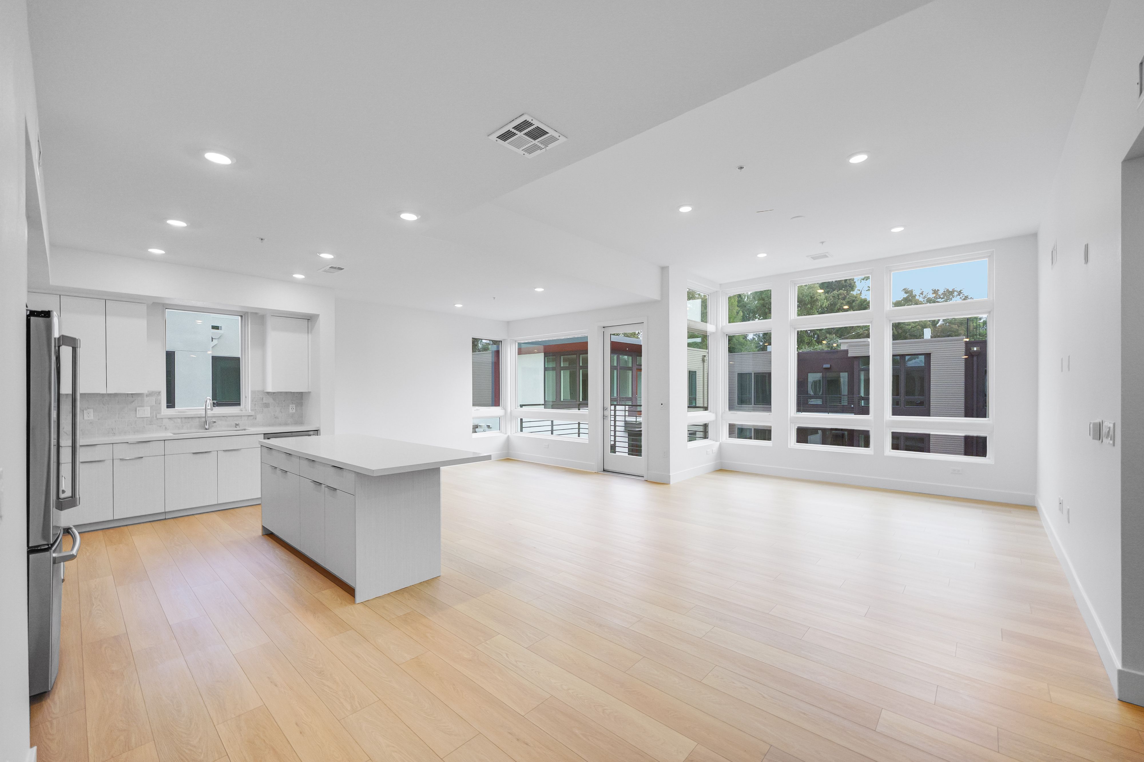 Brant Residence E312 12