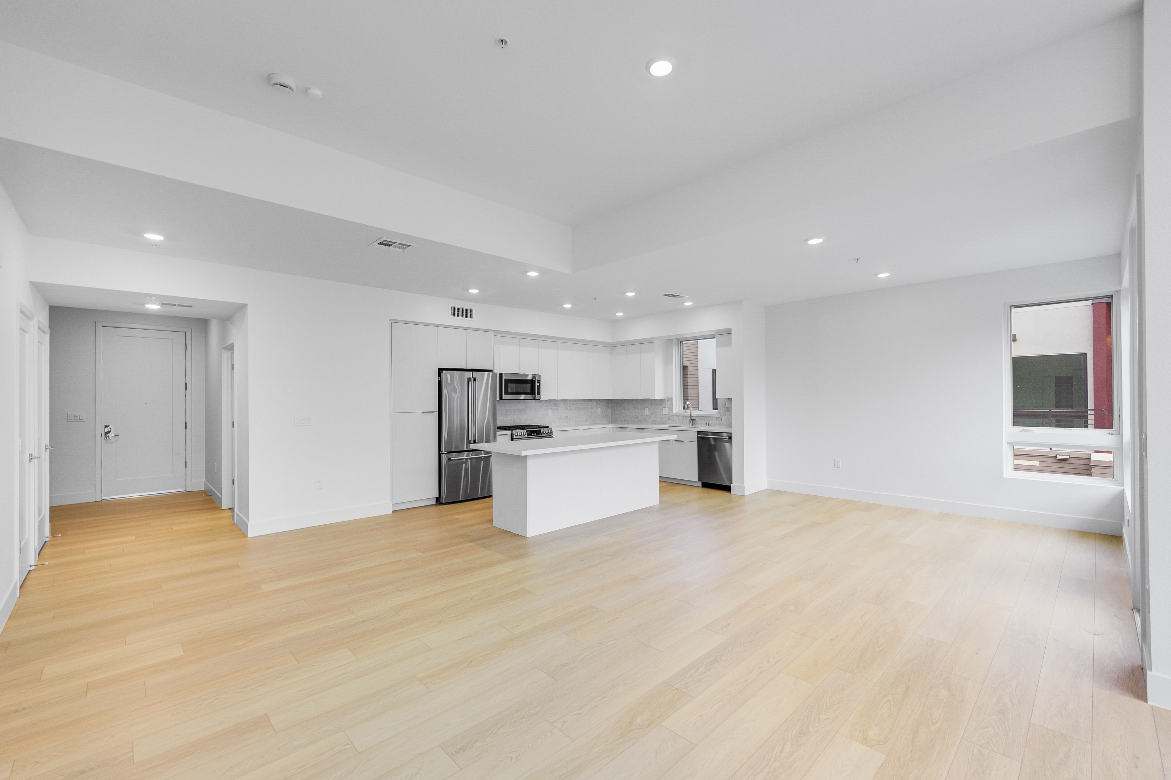 Brant Residence E312 11