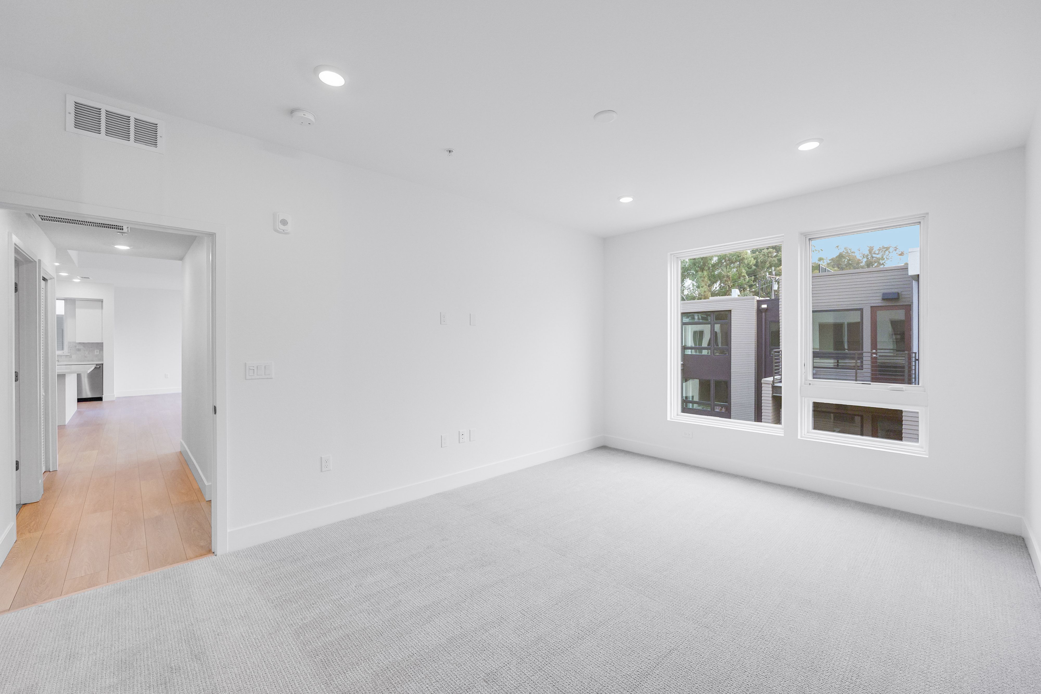 Brant Residence E312 3