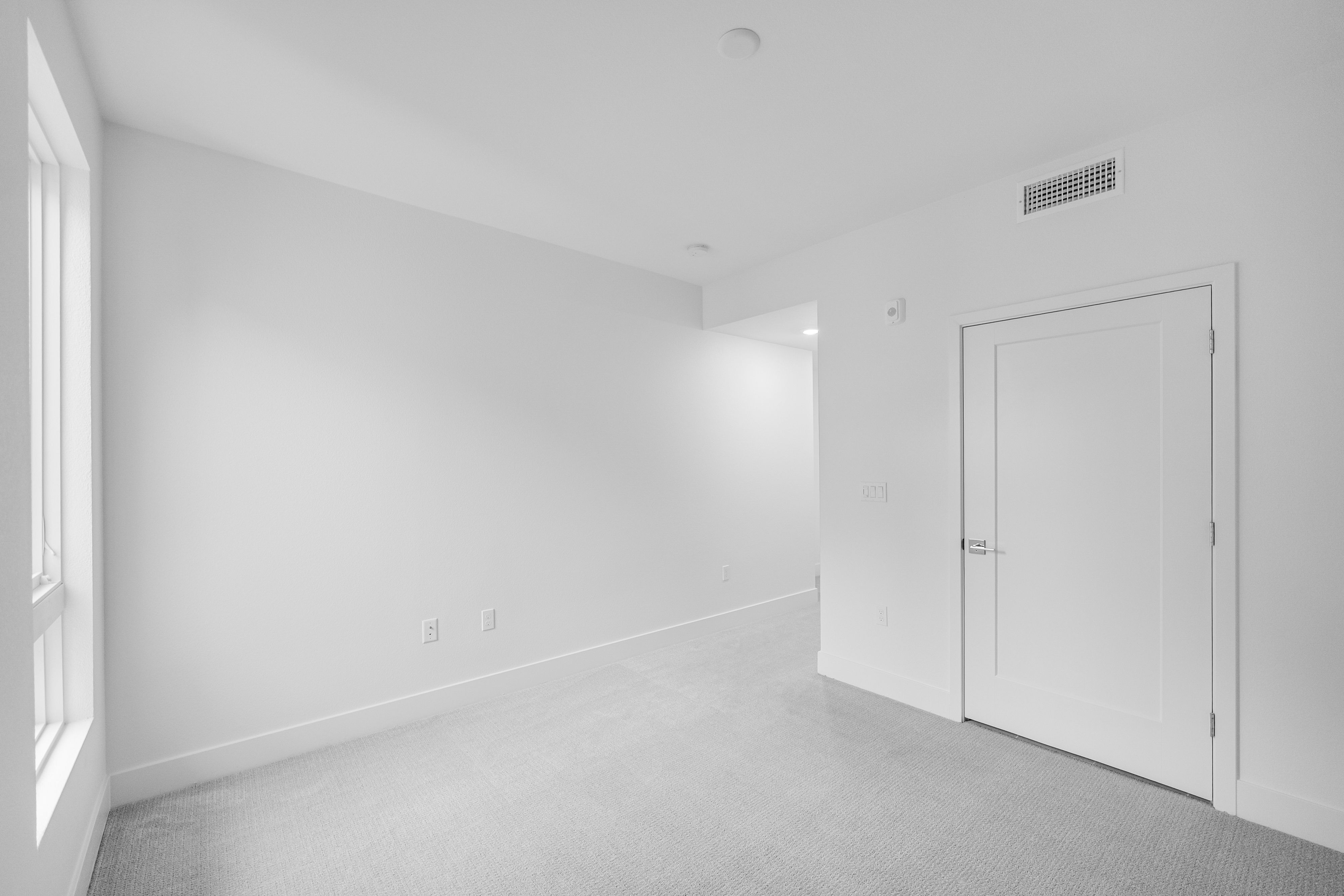 Brant Residence E312 5