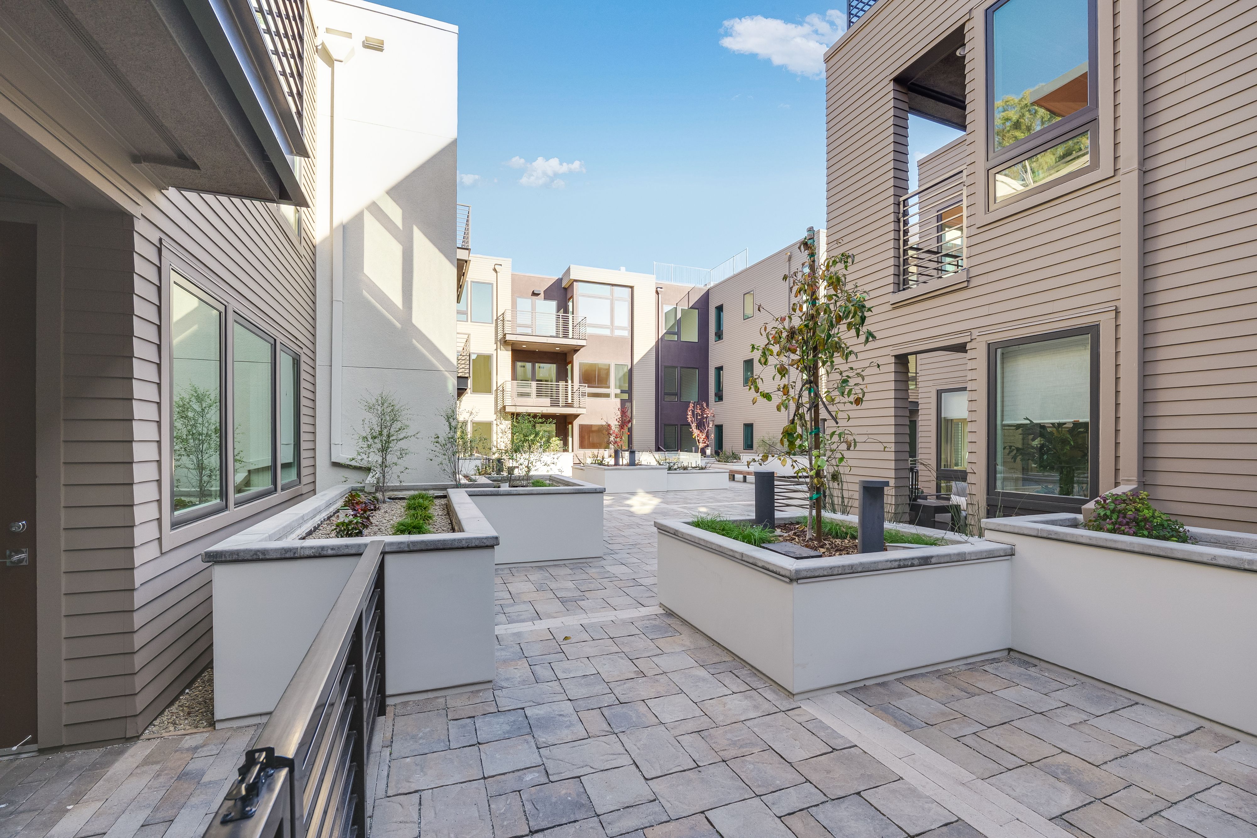 Brant Residence E111 1