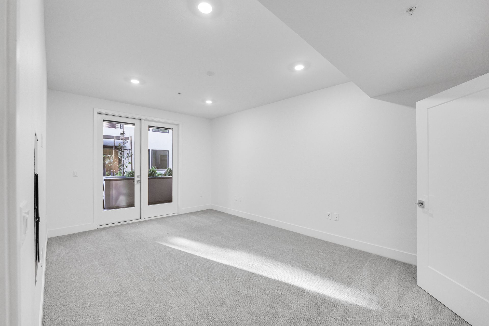 Brant Residence E111 4