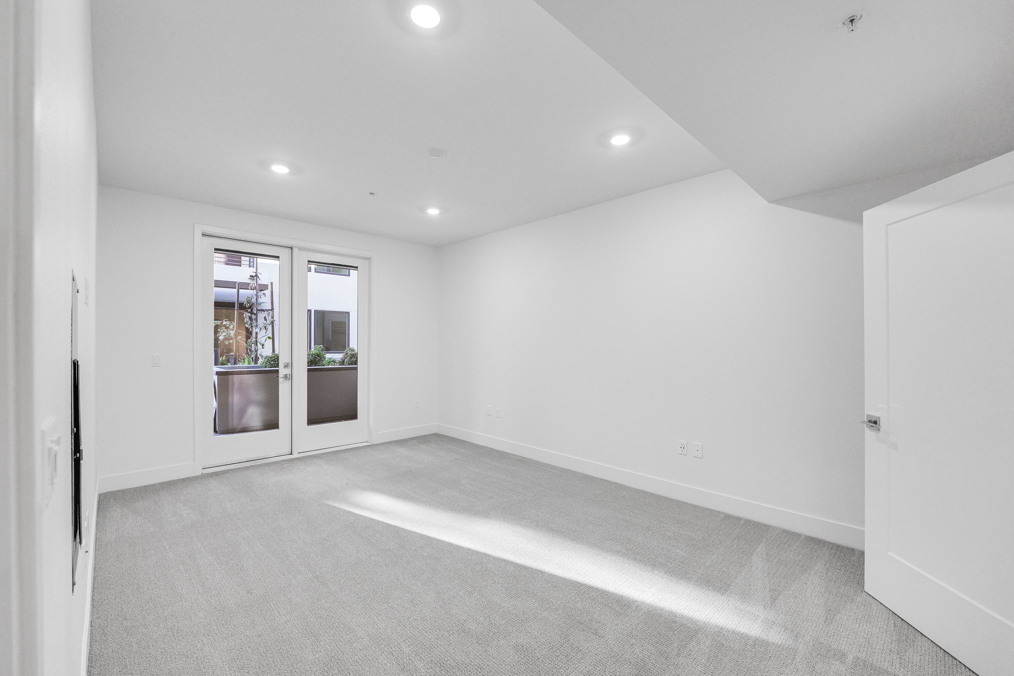 Brant Residence E111 4