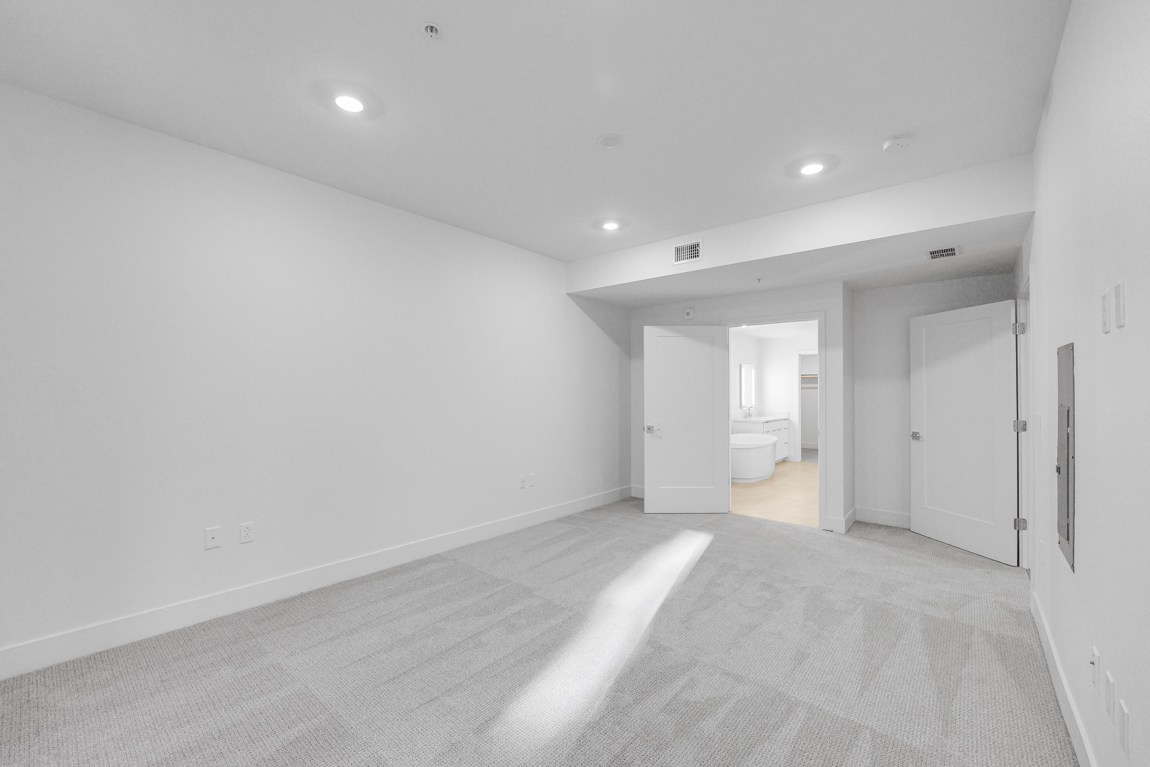 Brant Residence E111 12
