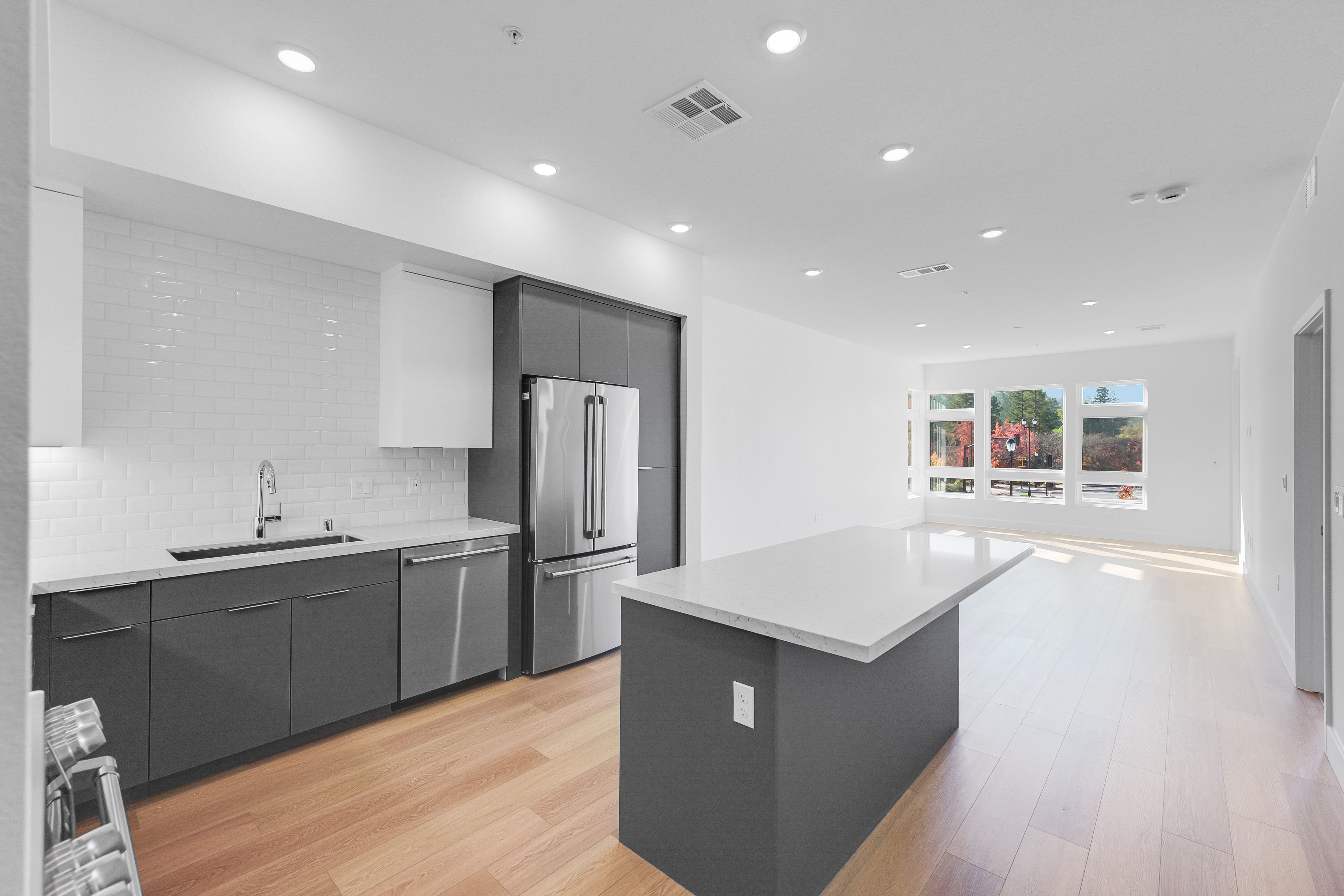 Brant Residence E215 10
