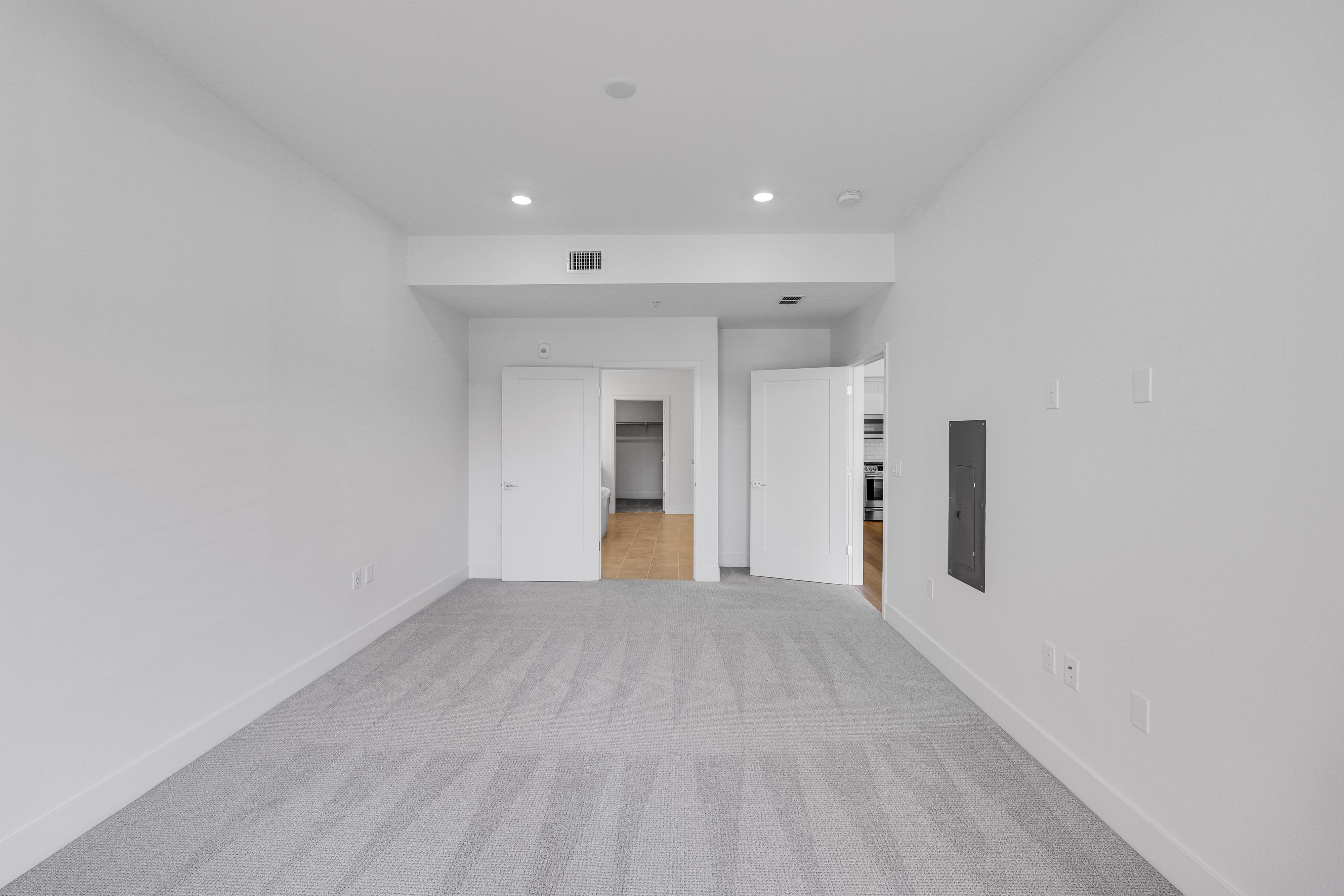 Brant Residence E215 3