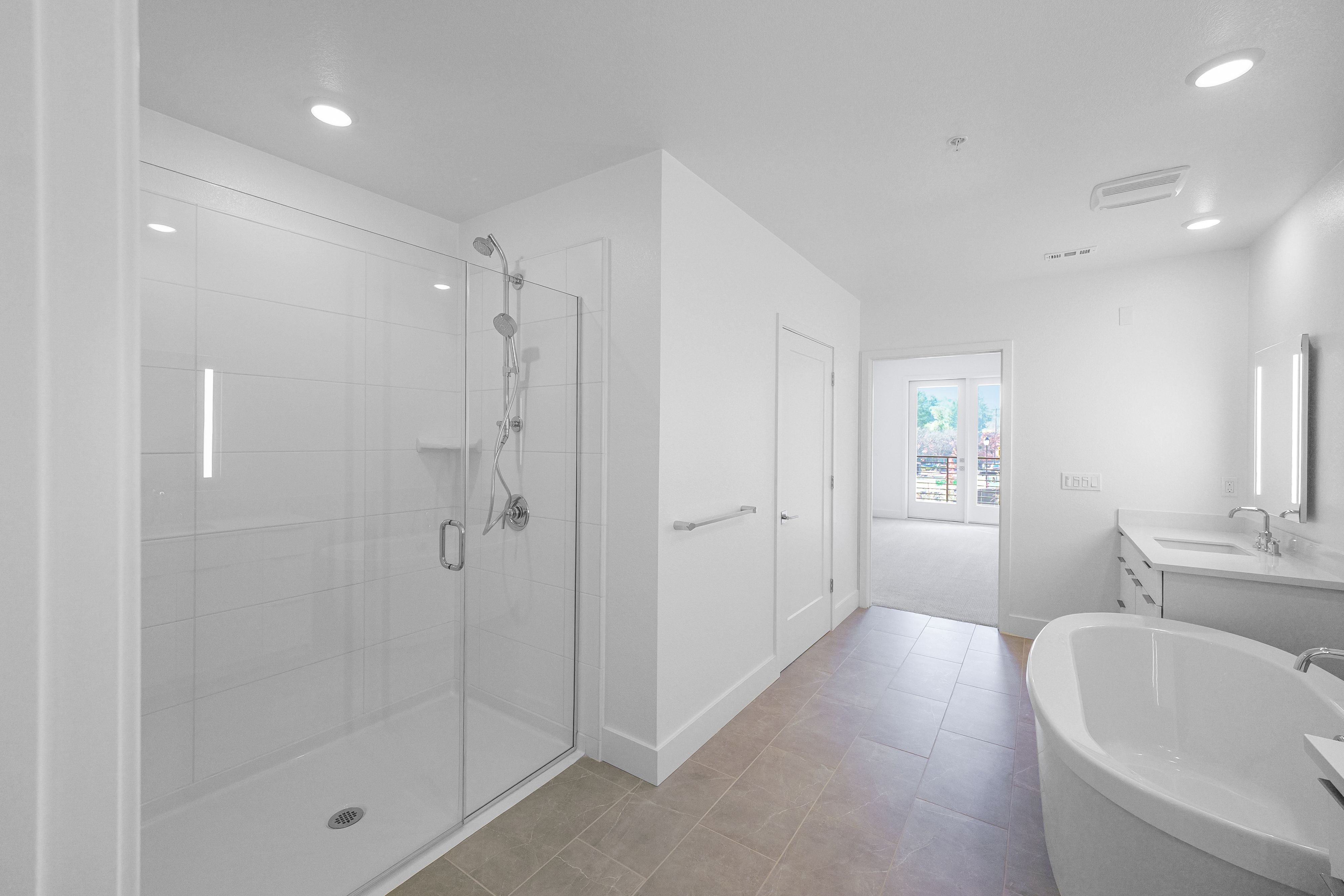 Brant Residence E215 14
