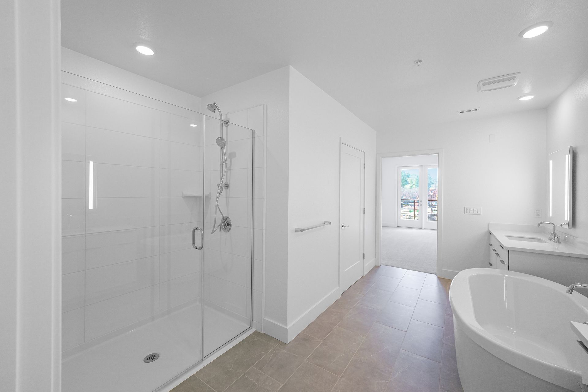 Brant Residence E215 14