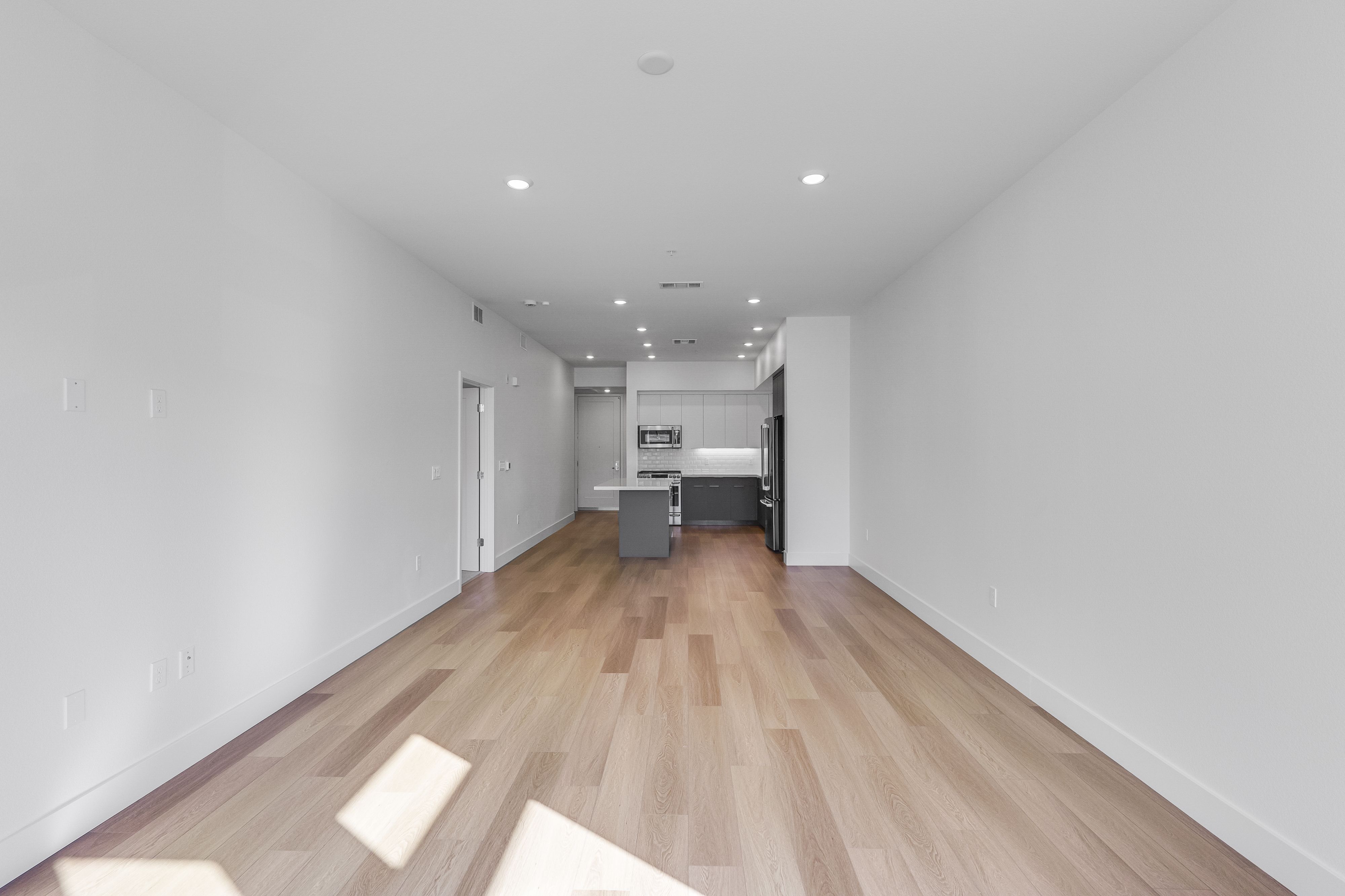 Brant Residence E215 7