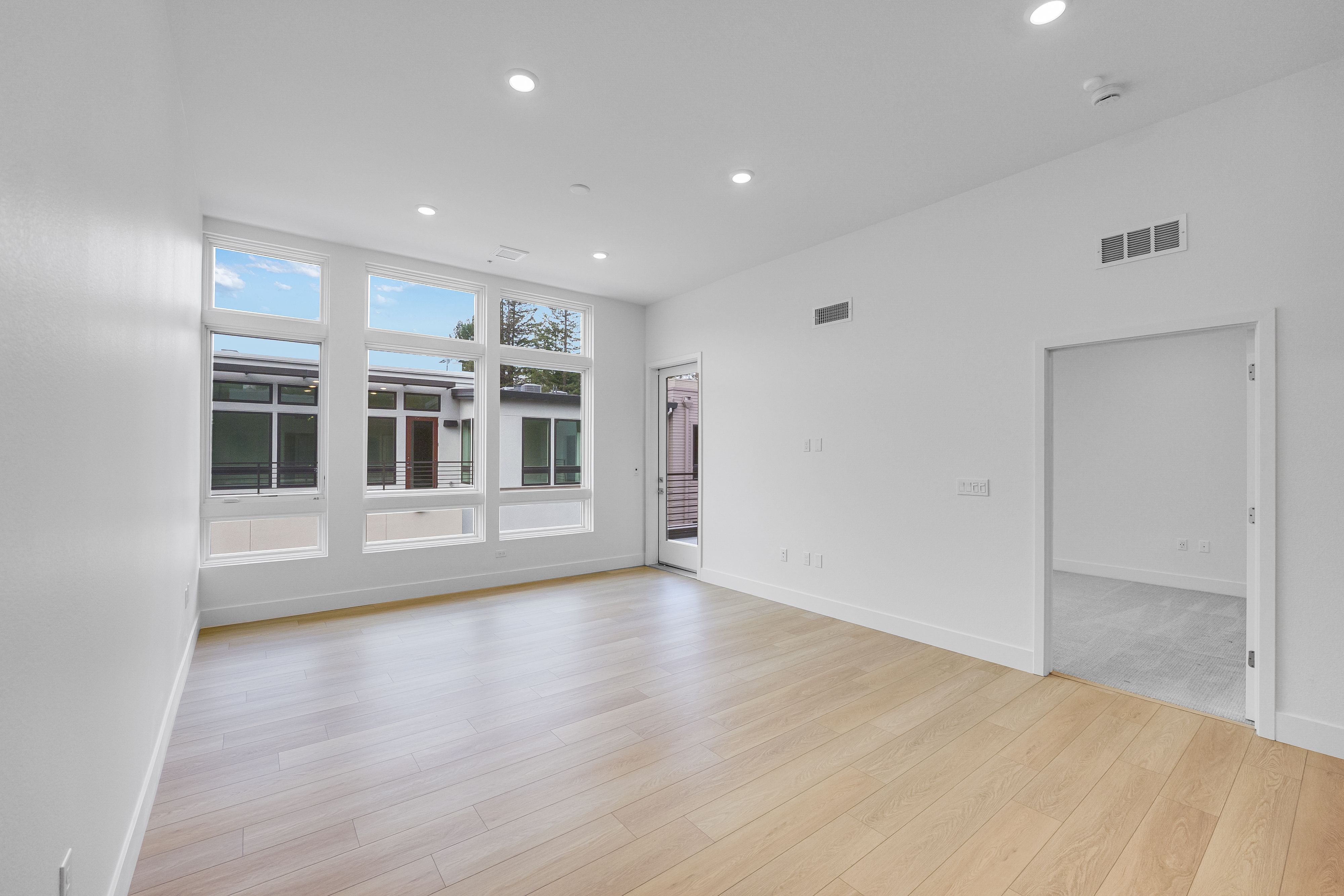 Brant Residence E313 6