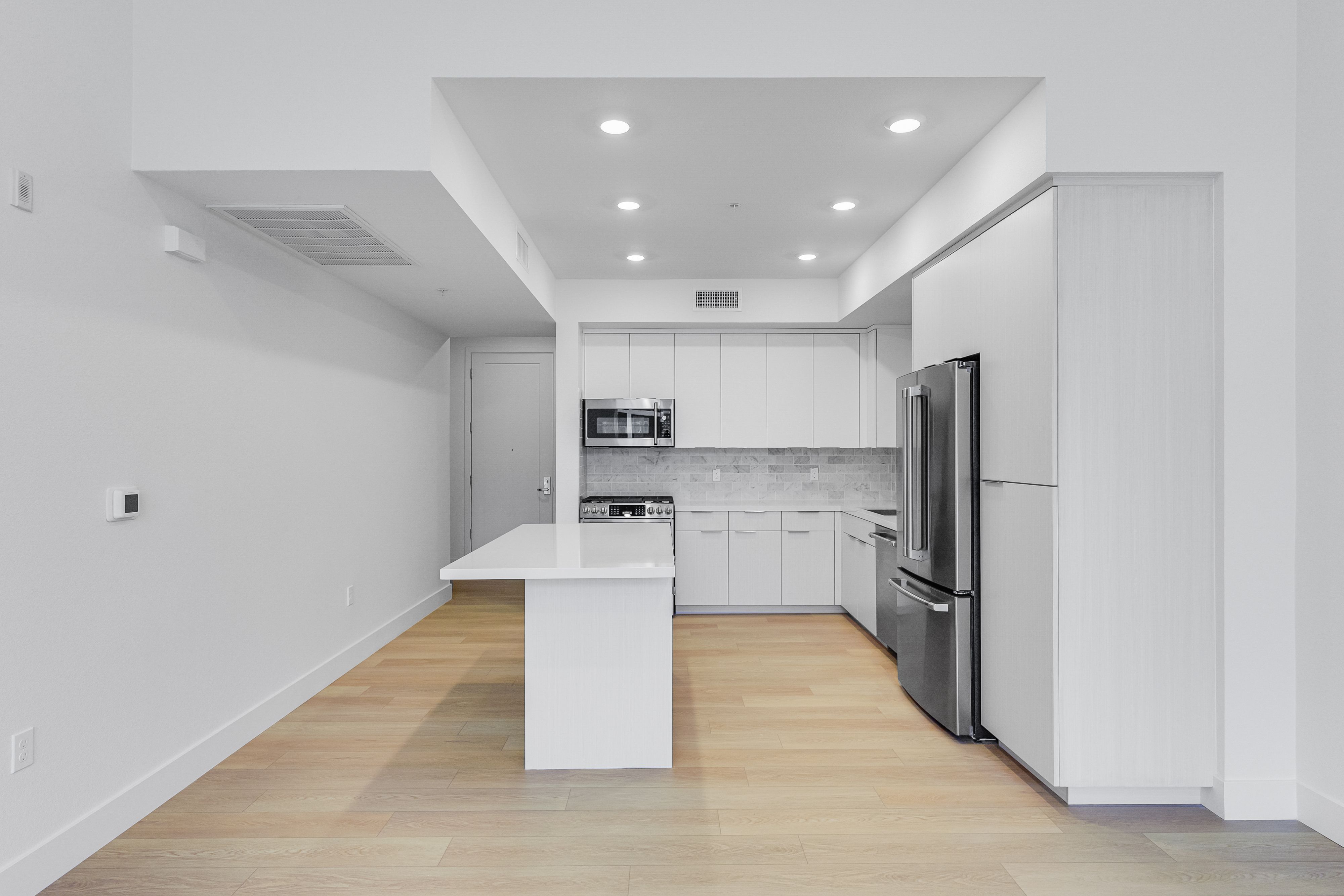 Brant Residence E313 9