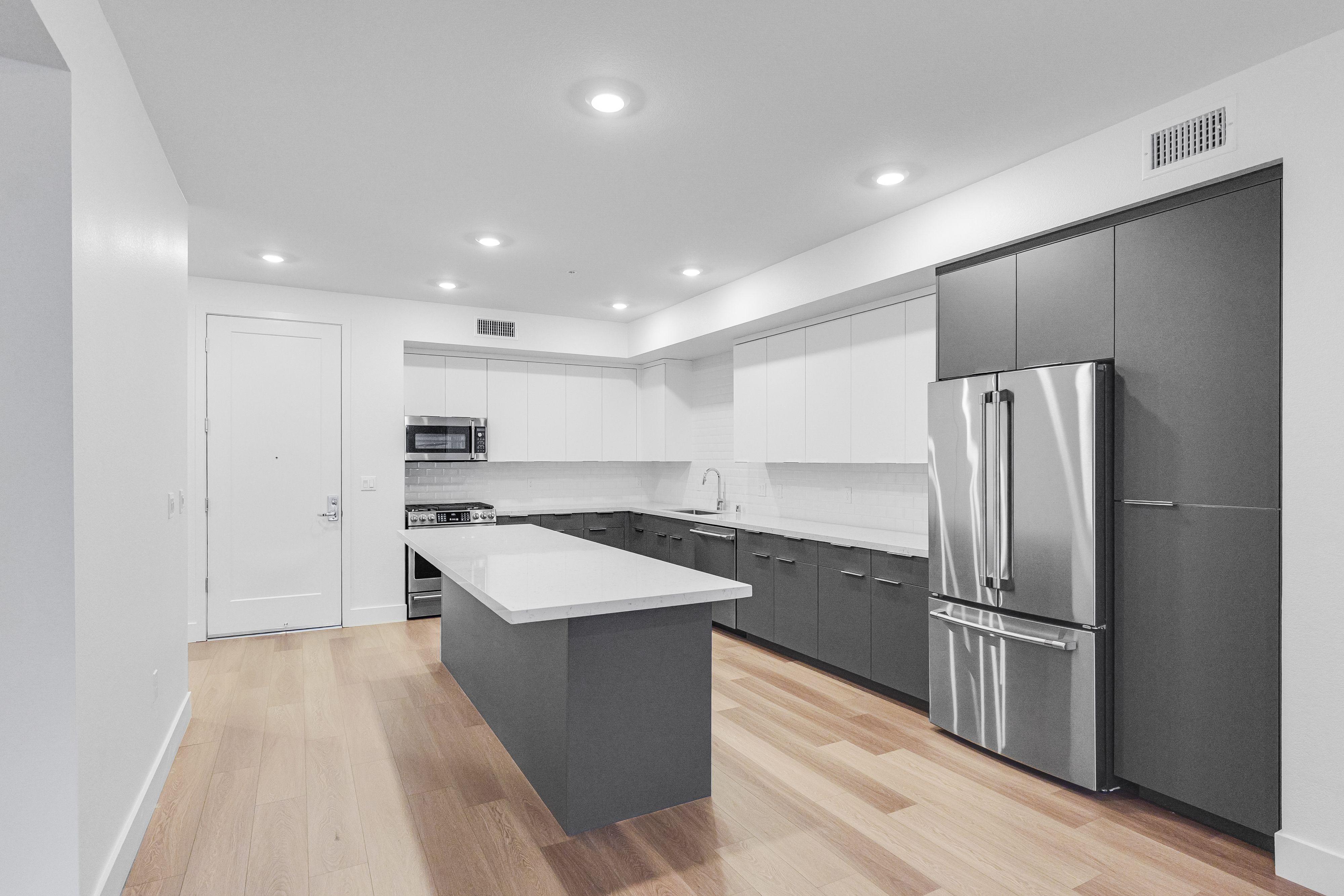 Brant Residence E110 13