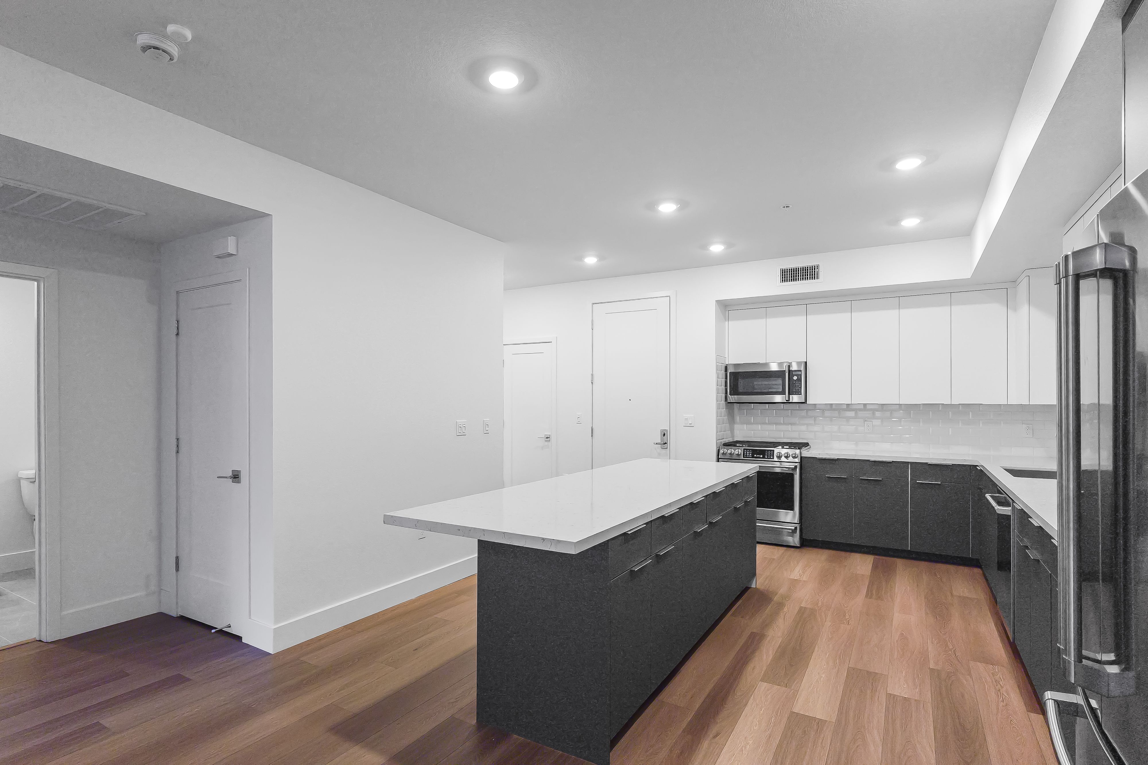 Brant Residence E110 10