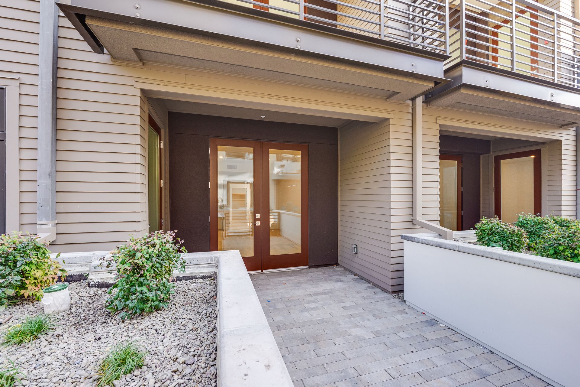 Brant Residence E110 2