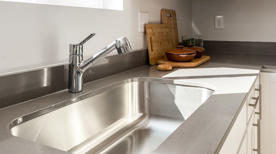 Villages Parkway Fields Pinnacle EI Kitchen Faucet F1