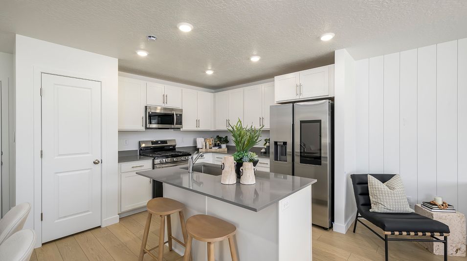 1498 A1 Kitchen 1of2 F1