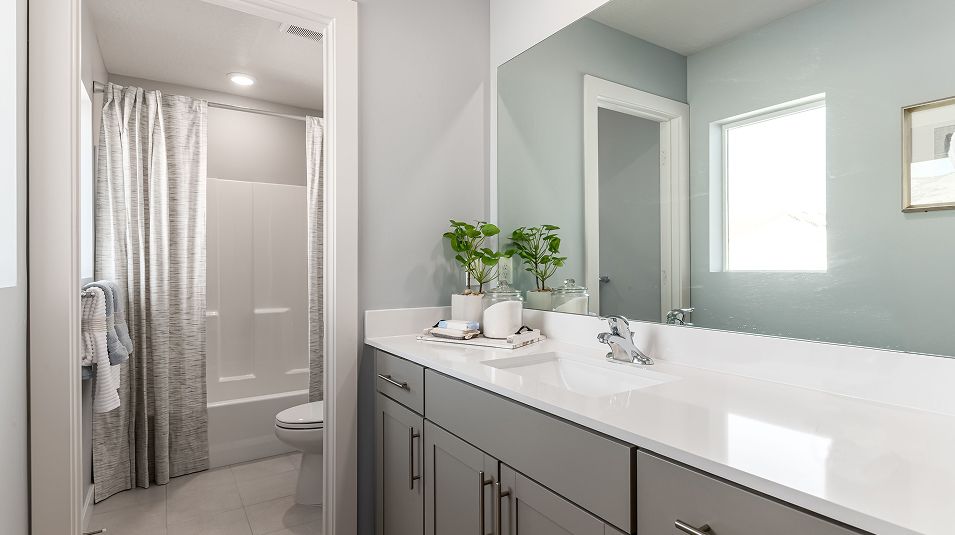 Villages Parkway Fields EI Quartz Countertops