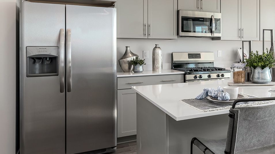 Villages Primrose Stratton Kitchen 3 F1 jpg