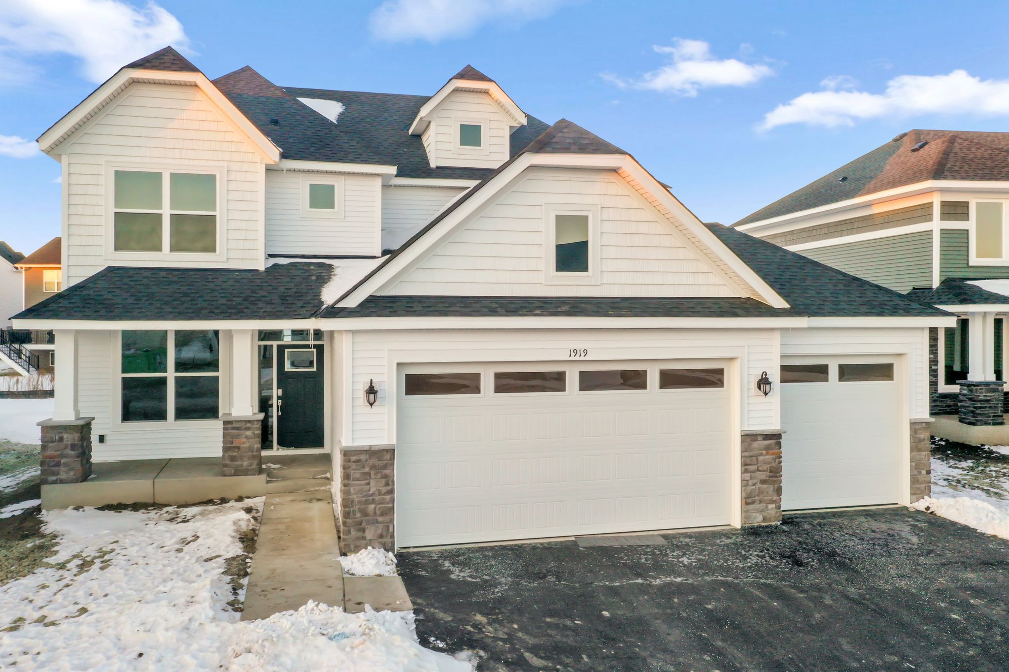 1919 Ironwood Dr (Bristol)