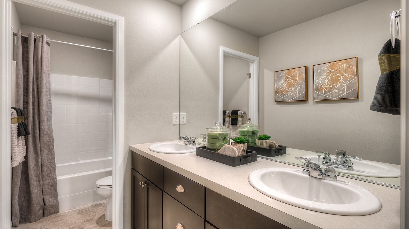 Autumn Vista 3343 Columbia Bath2 F2