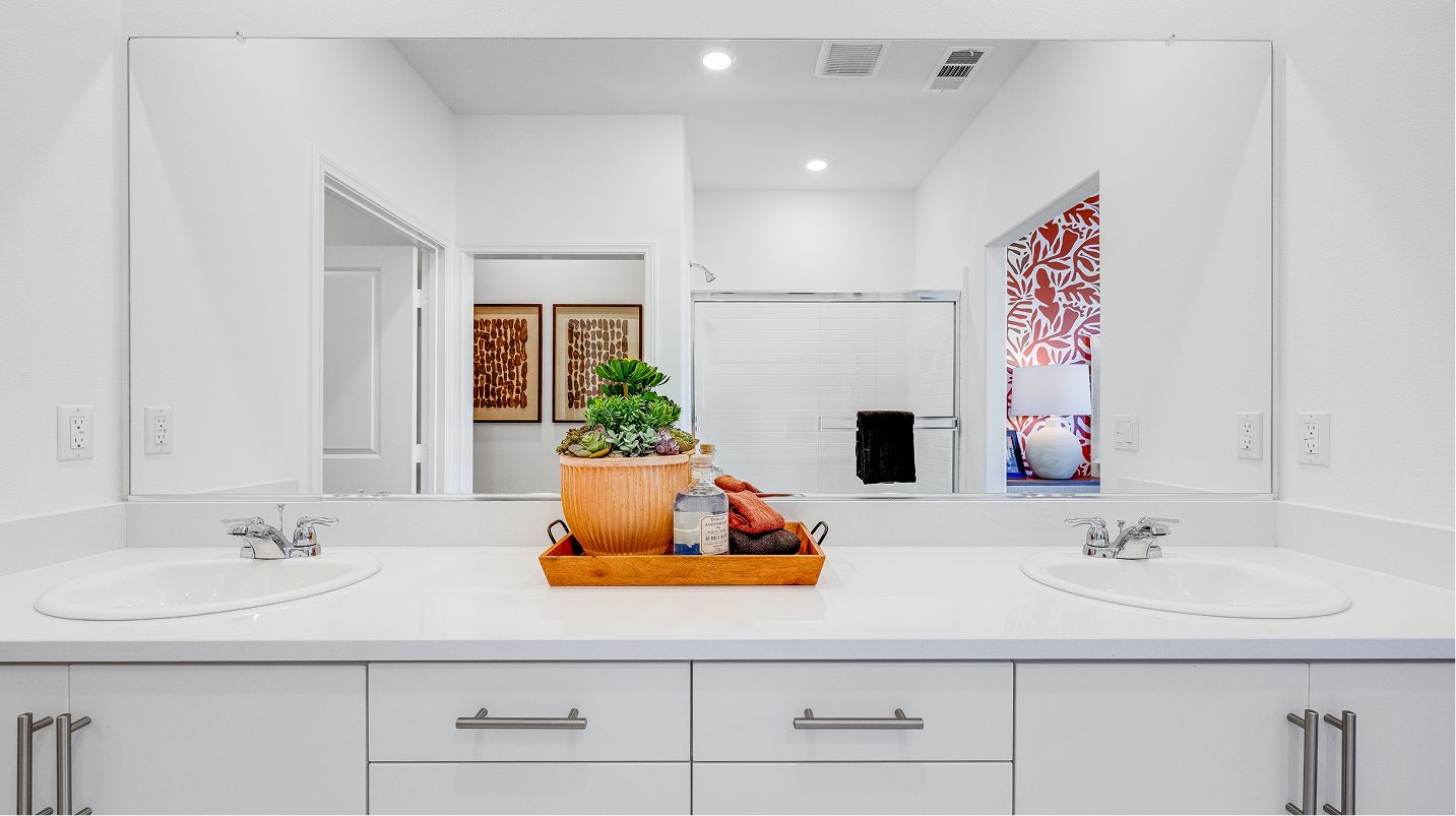 Rancho Descanso Res3 Owners Bath 2of2 F1